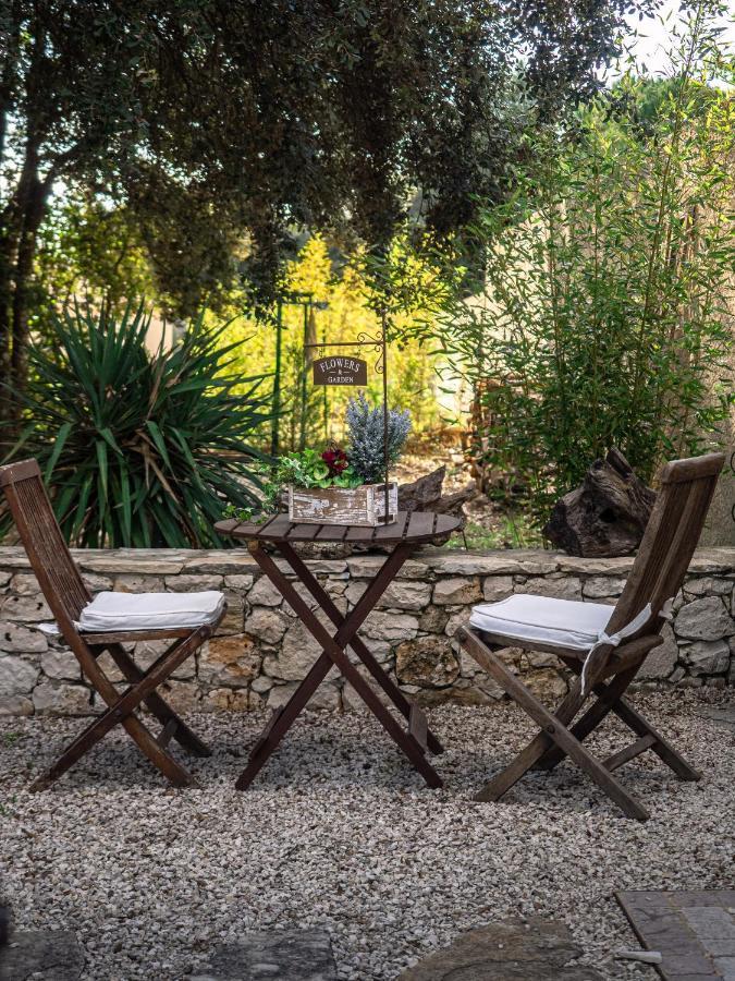 Les Jardins D'Holi Proche Uzes Bed & Breakfast Garrigues-et-Sainte-Eulalie Exterior photo